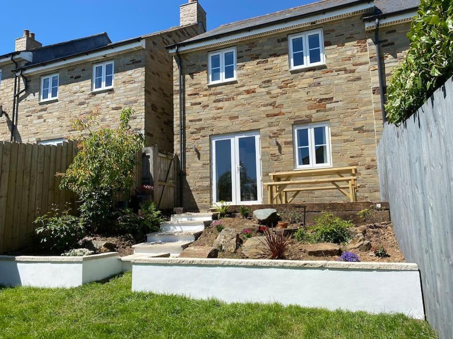 Stylish 3 Bed Home With Allocated Parking For 2 Liskeard Exterior foto